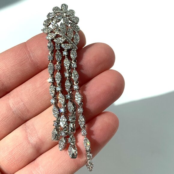 NEW~ Anthropologie SHASHI "Fleurir Drop" Pavé Crystal Fringe & Flower Earrings - Picture 13 of 15